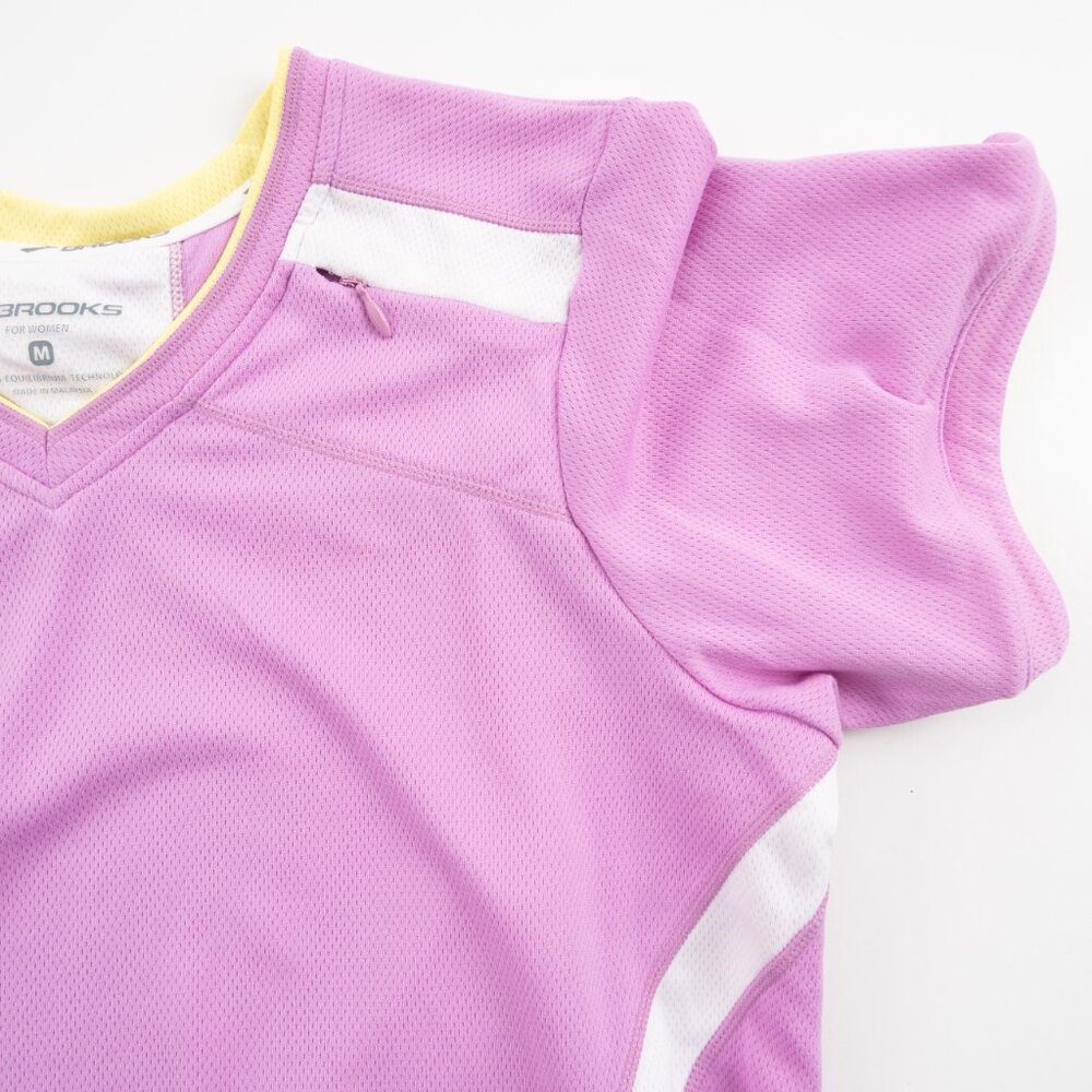 BROOKS Revelation Tee pink athletic running shirt size M - Picture 7 of 9